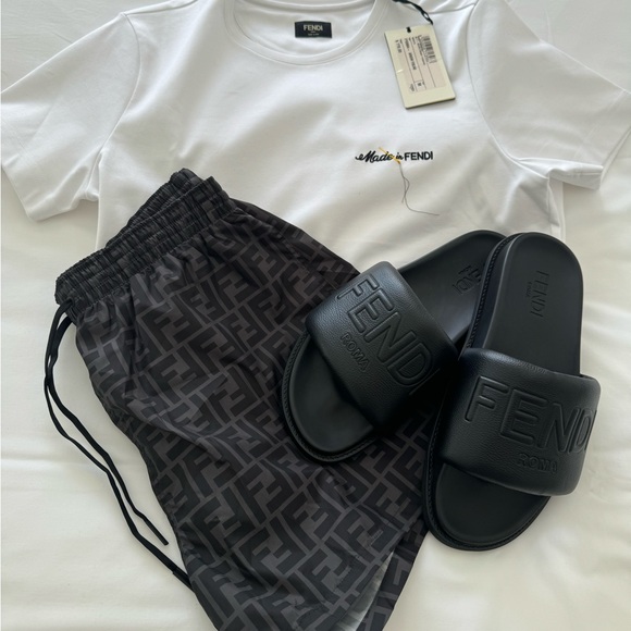 Small mens fendi tshirt and shorts only worn once has been dry cleaned